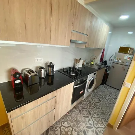 Delta Muga, Piso Muy Cerca De La Playa 아파트