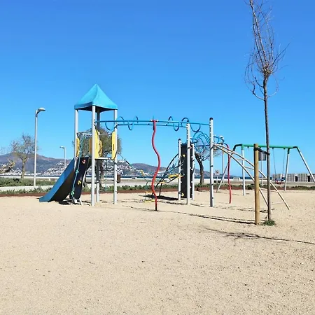 Delta Muga, Piso Muy Cerca De La Playa 아파트 *