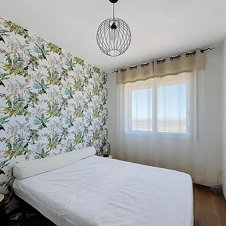 Delta Muga, Piso Muy Cerca De La Playa 아파트