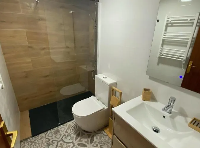 Delta Muga, Piso Muy Cerca De La Playa 엠푸리아브라바