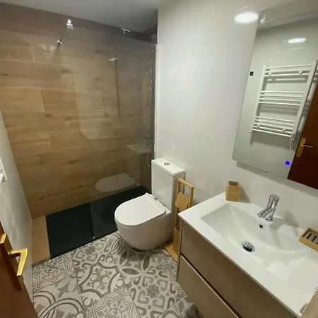 Delta Muga, Piso Muy Cerca De La Playa エンプリアブラバ